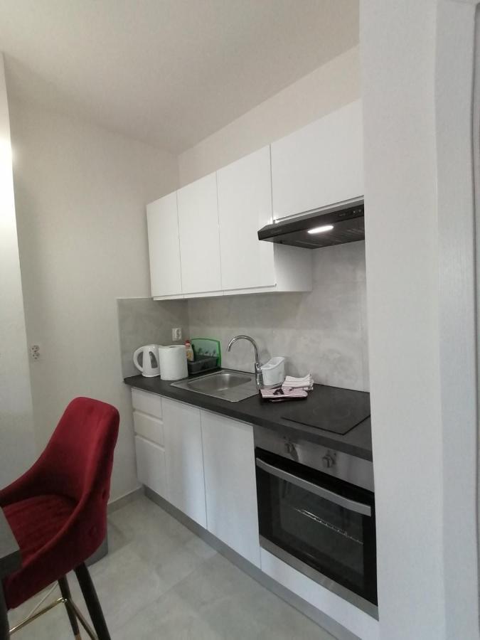 Leona Apartment Vidikovac, بولا المظهر الخارجي الصورة